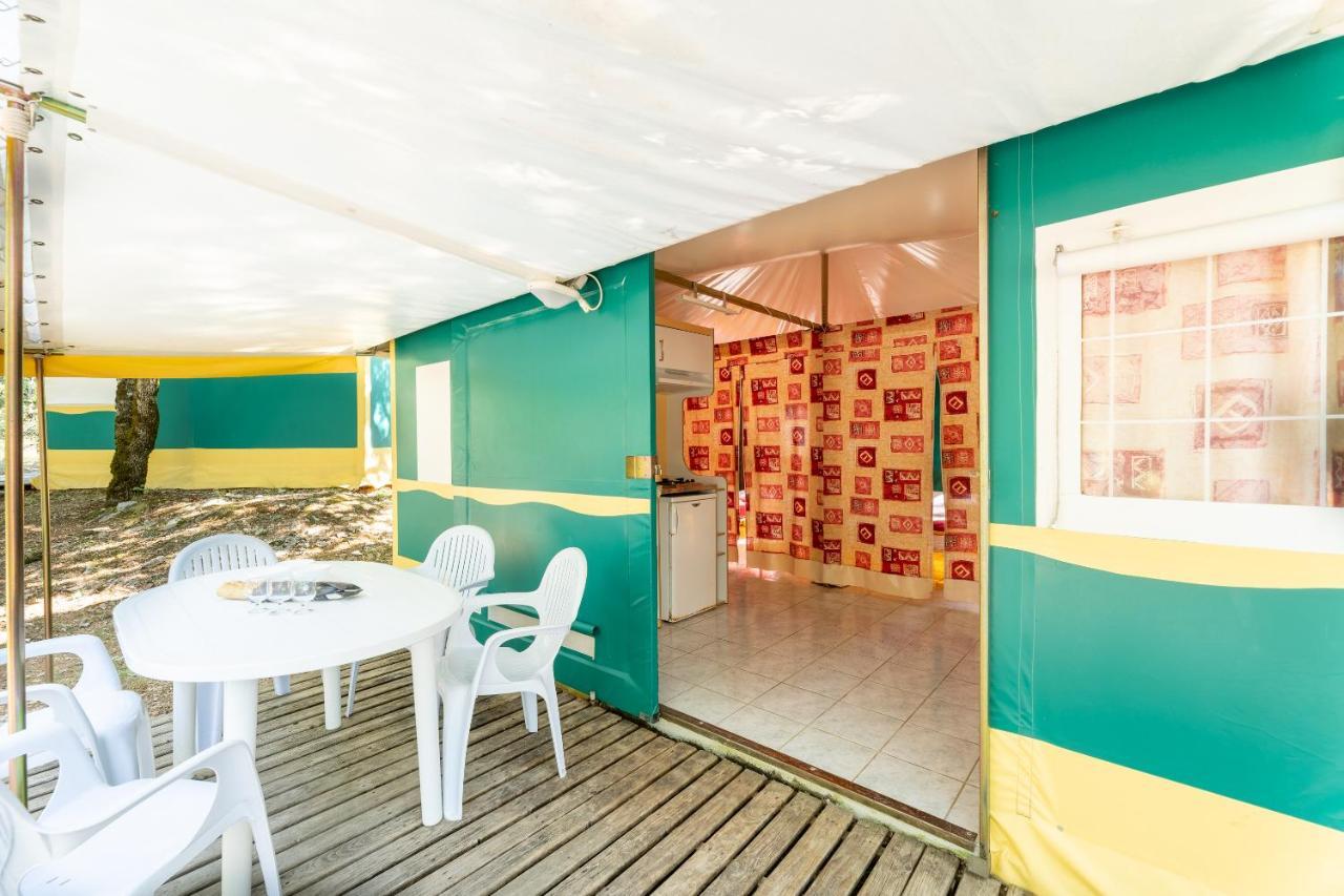 Camping Les Reflets Du Quercy Hotel Crayssac Ngoại thất bức ảnh