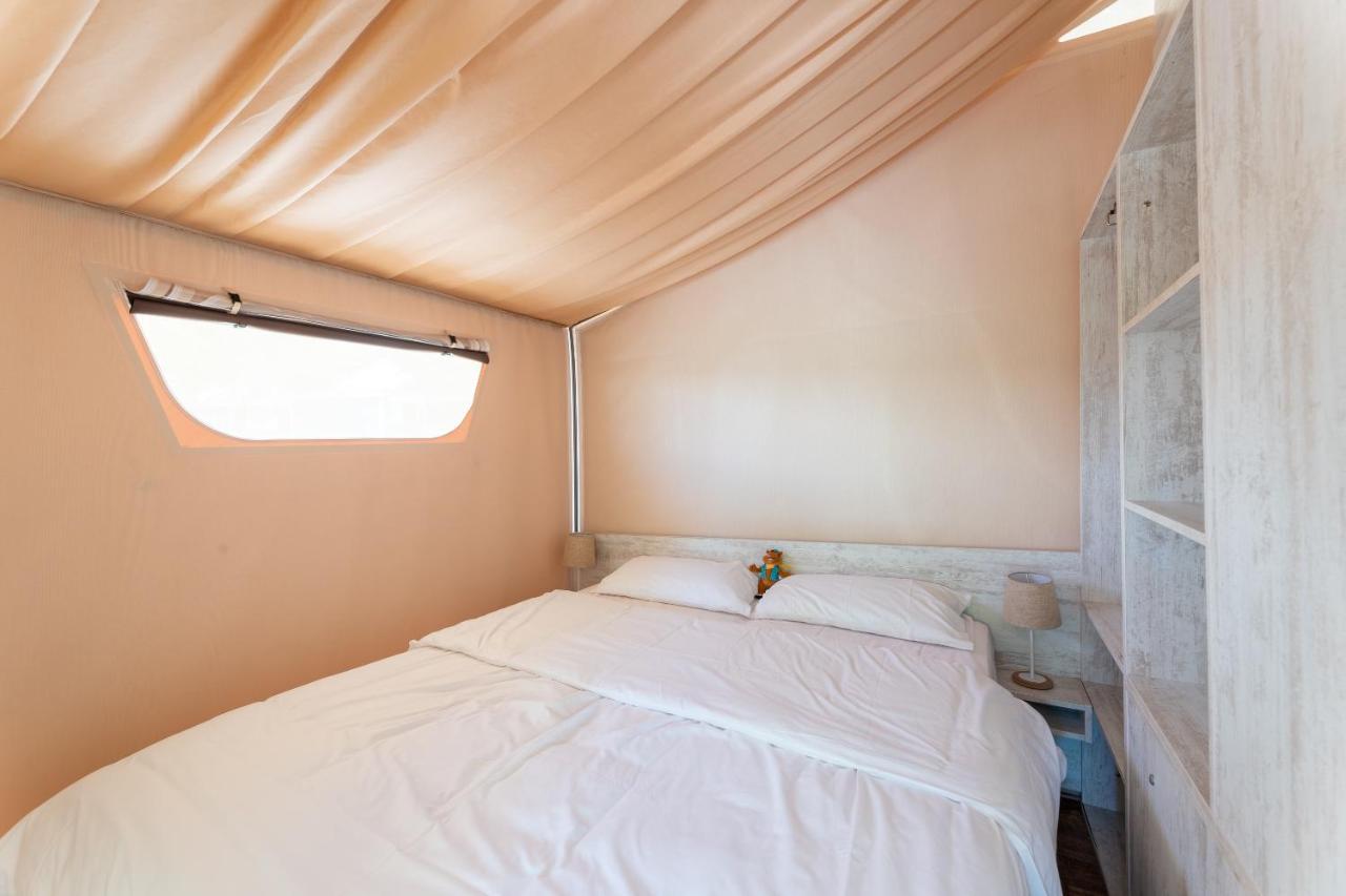 Camping Les Reflets Du Quercy Hotel Crayssac Ngoại thất bức ảnh